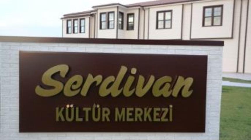 Şiir Severler Serdivan Fikir Sanat Akademisi&rsquo;nde Buluştu