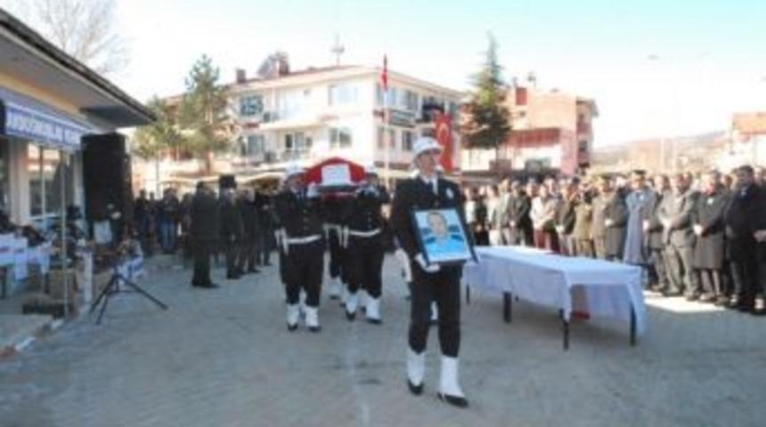 Kazada Hayatını Kaybeden Emniyet Amiri Toprağa Verildi