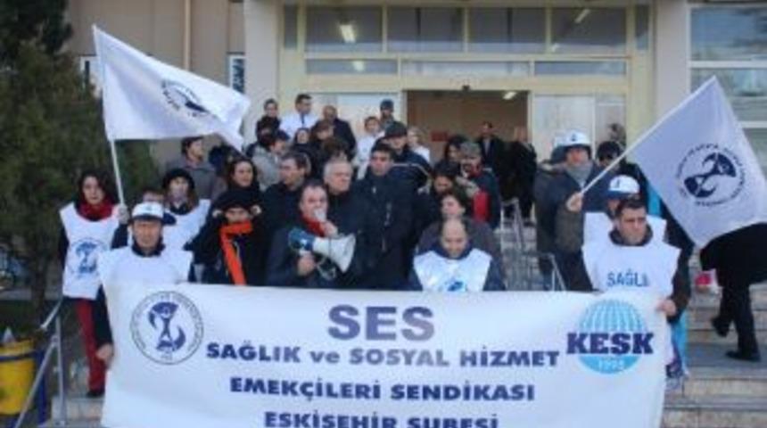 Sağlık&ccedil;ılardan B&uuml;t&ccedil;e Tepkisi