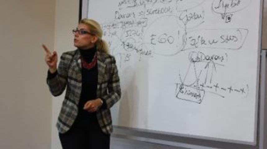Uzmanından &Ouml;ğrencilere İş G&ouml;r&uuml;şmesi Taktikleri
