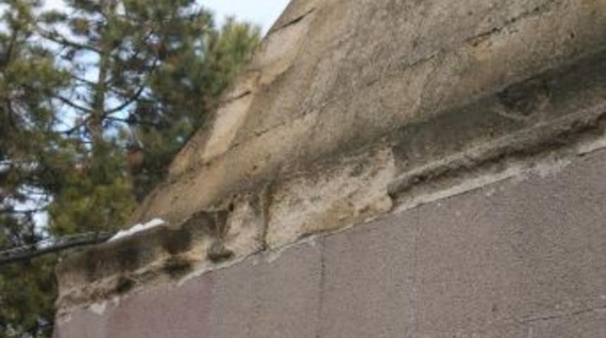 5 Asırlık Caminin Minaresinde D&ouml;k&uuml;lmeler Başladı