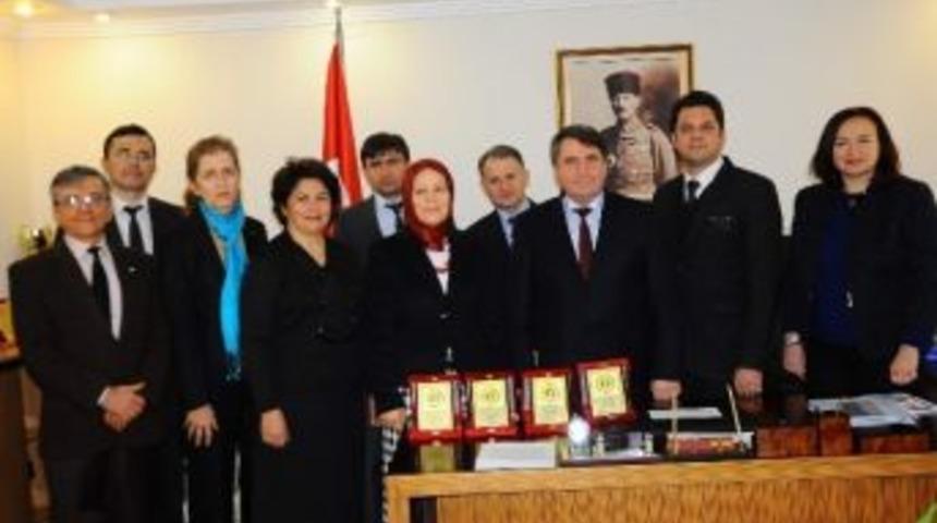Kadın Girişimcilerden Halk Sağlığı'na Ziyaret
