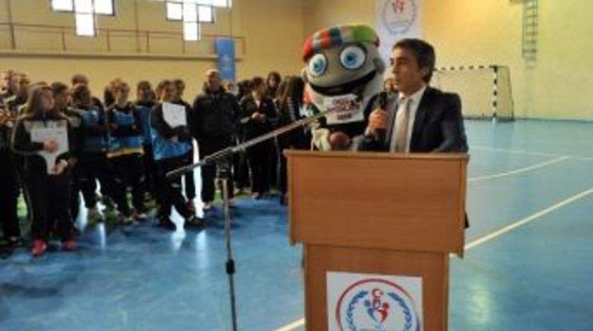 Okul Sporları Gen&ccedil; Kızlar Ve Erkekler Grup Birinciliği A&ccedil;ılış T&ouml;reni Yapıldı