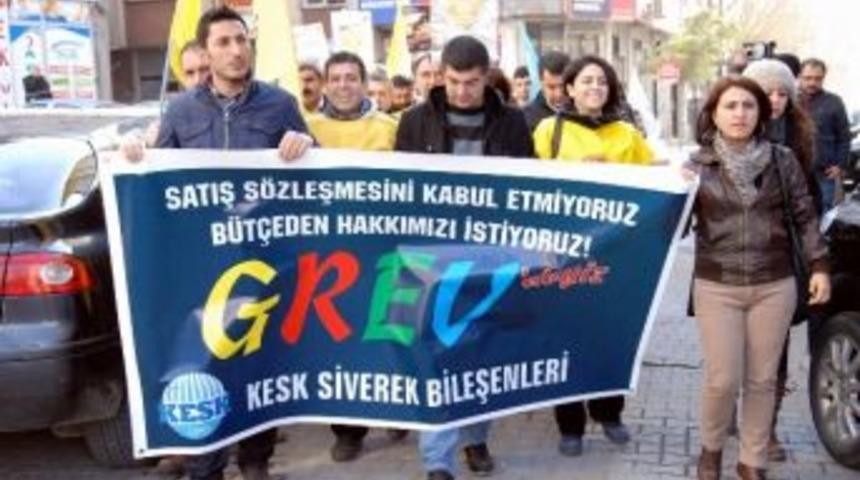 Kesk B&uuml;t&ccedil;eyi Protesto Etti