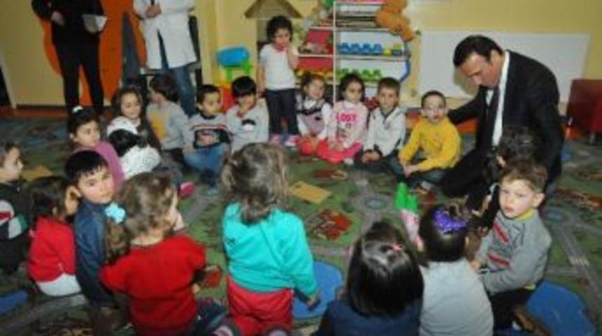 Gen&ccedil;&rsquo;in Kamp&uuml;s Ziyareti