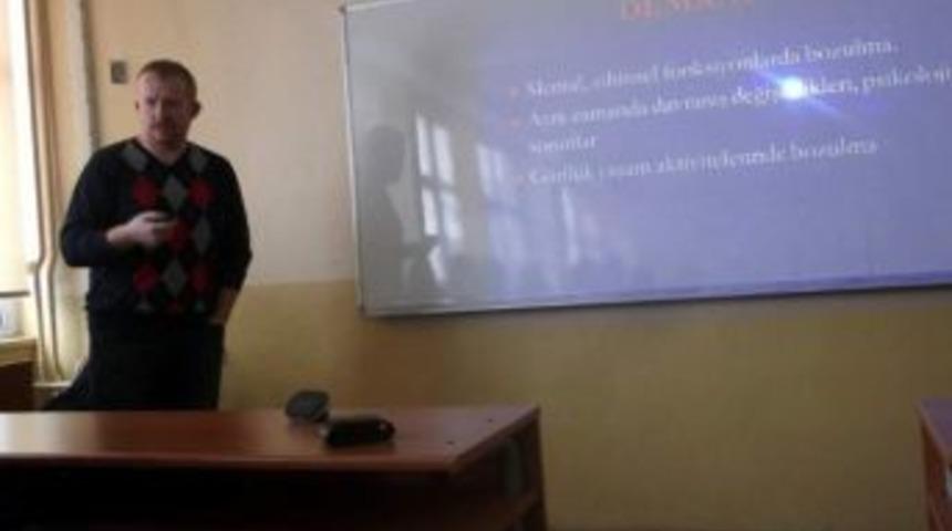 Sağlık &Ouml;ğrencilerine G&ouml;z Ve N&ouml;roloji Semineri