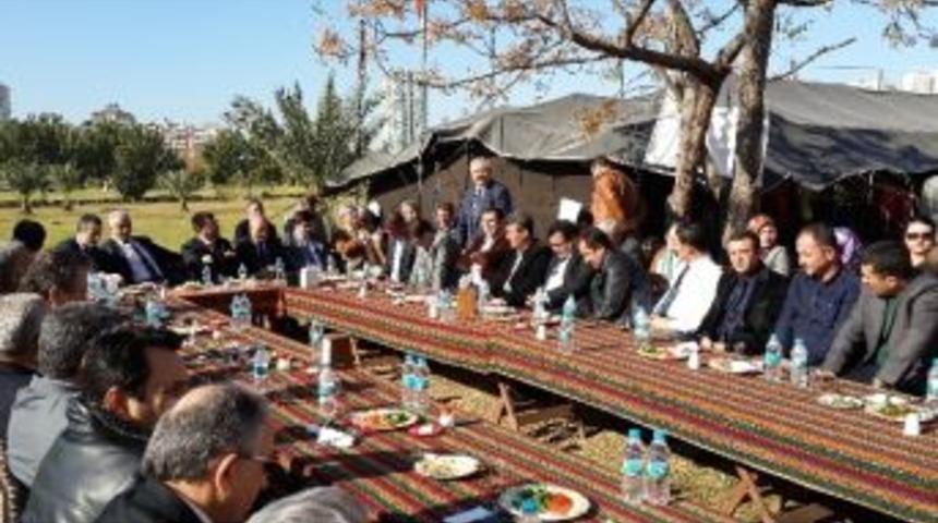 Y&ouml;r&uuml;k Ve T&uuml;rkmenler G&uuml;ndemi Değerlendirdi