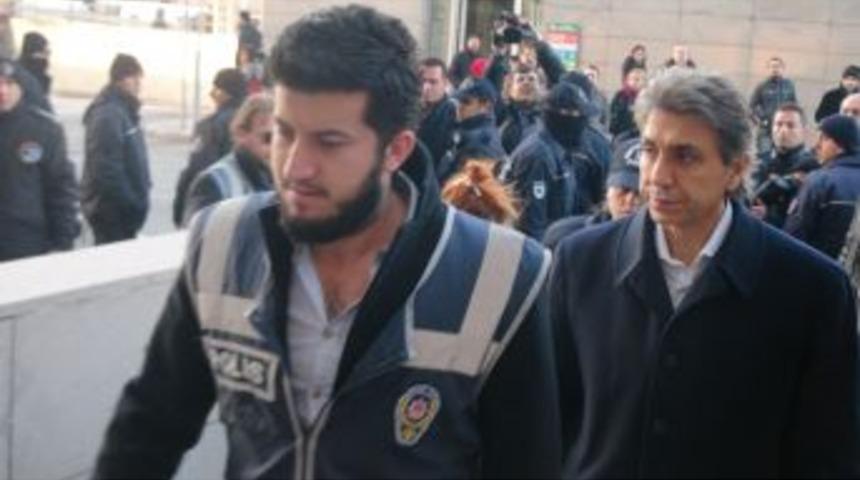 27 Ş&uuml;pheli Adliyeye Getirildi