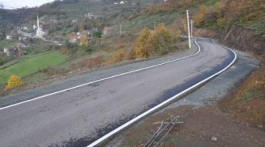 Başiskele Camid&uuml;z&uuml; K&ouml;y Yolu Asfaltlandı