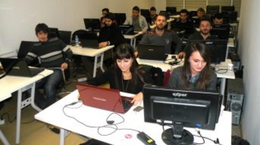 MMO&rsquo;dan &Uuml;niversite &Ouml;ğrencisi &Uuml;yelerine Cad-Cam Eğitimi