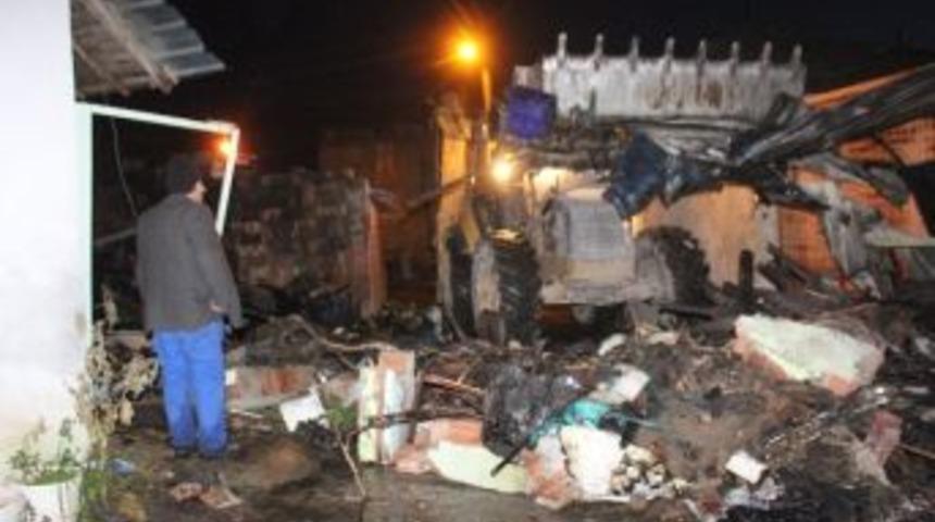 Torbalı&rsquo;da Ev Yangını