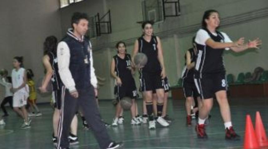 Diyarbakırlı Kızlar Hedef B&uuml;y&uuml;tt&uuml;