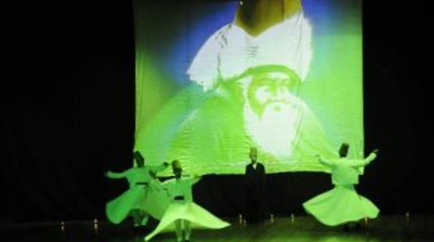 Mevlana 740. &Ouml;l&uuml;m Yıld&ouml;n&uuml;m&uuml;nde Diyarbakır'da Anıldı