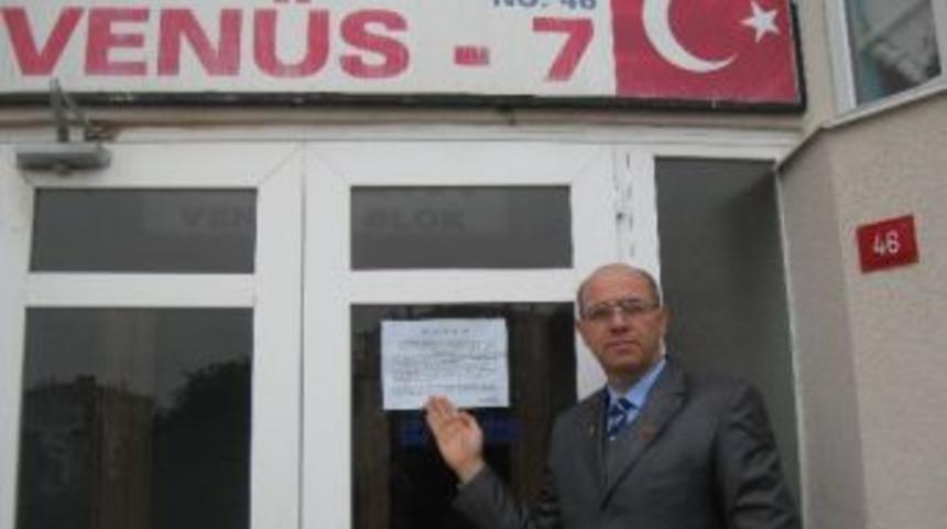 &Ouml;rnek Muhtar Şimdi De Se&ccedil;menlerin Mağdur Olmaması İ&ccedil;in &Ccedil;alışıyor