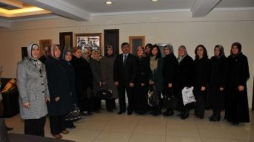 Ak Parti Kadın Kollarından Belediye Başkanı Akdoğan'a Ziyaret