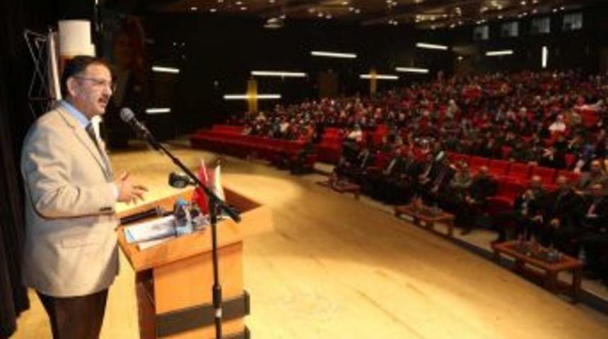 &Ouml;zhaseki: Kitabın Lezzetini Alan Zaten Onu Bırakmaz