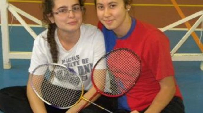 Selendi'ye &Ouml;d&uuml;n&ccedil; Forma İle Şampiyonluk Kazandırdılar