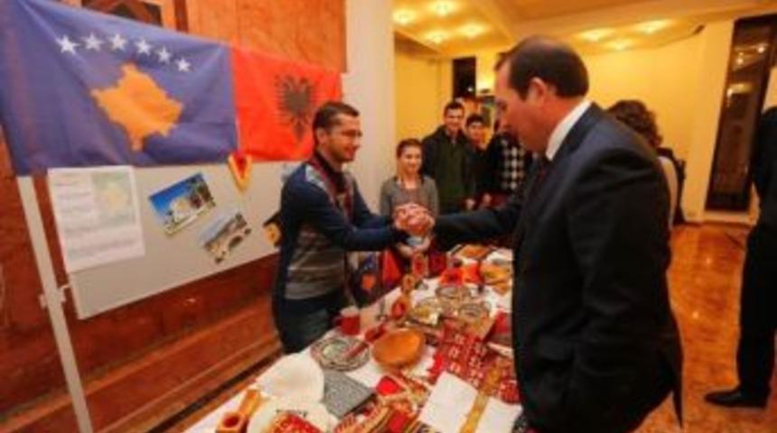 Ak Parti Eskişehir B&uuml;y&uuml;kşehir Belediye Başkan Adayı Karacan&rsquo;ın Ziyaretleri