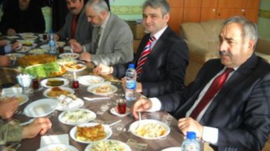 Tercan'da &Ouml;ğrenci Velilerinden Dayanışma Kermesi