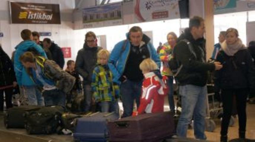 Paland&ouml;ken'e Sezonun Ilk Turist Kafilesi Geldi