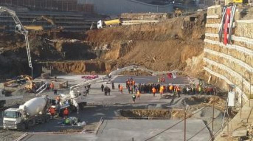 Fikret Orman: Stadın Resmi Temeli 15 G&uuml;n I&ccedil;inde Atılacak