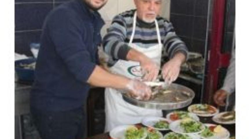 Bedava Balık Ekmek Kapışıldı