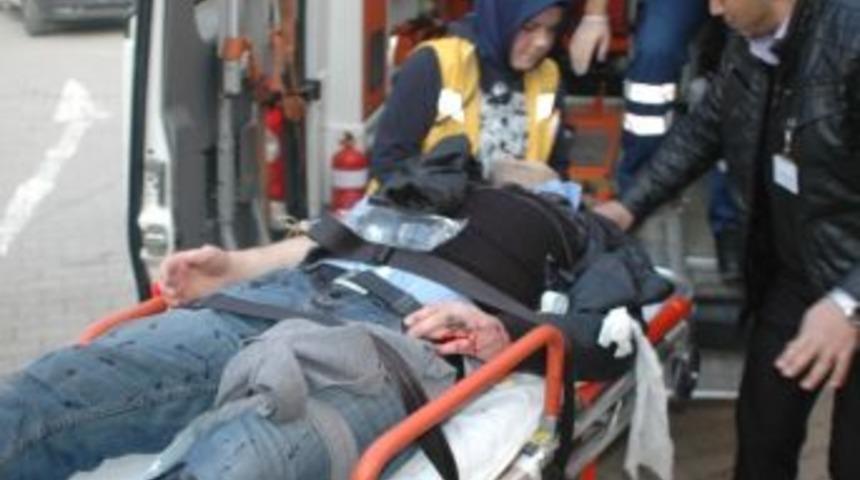 Akrabasını Sokak Ortasında Vurdu