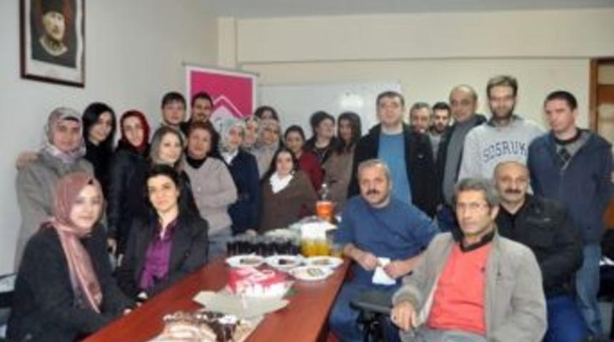 Uygulamalı Girişimcilik Kursu Mezunlarını Verdi