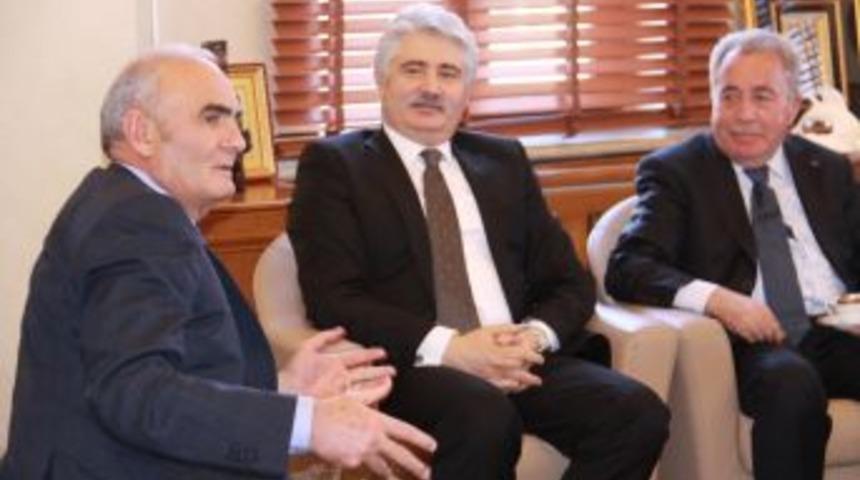 &Uuml;nl&uuml; Şairler Samsun B&uuml;y&uuml;kşehir Belediye Başkanı Yılmaz&rsquo;ı Ziyaret Etti