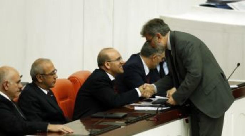 'Hırsızın, Emniyet Amirlerini G&ouml;revden Aldığı Bir Devlet D&uuml;ş&uuml;nsek Bulamazdık'