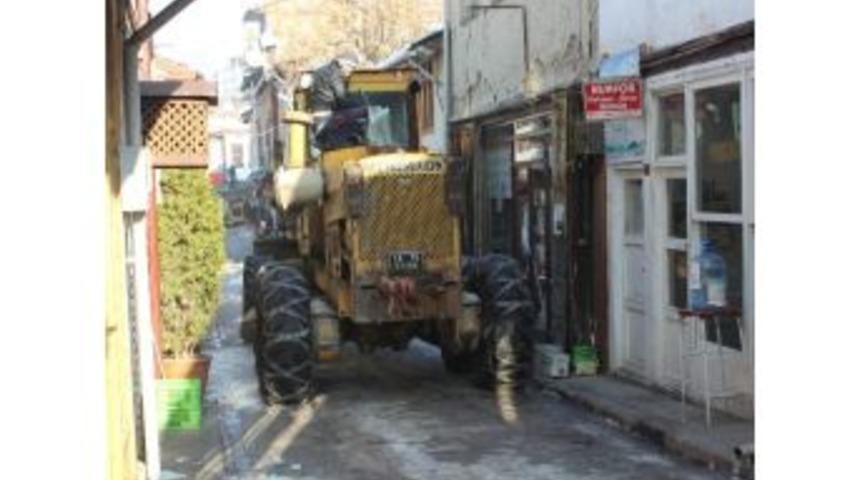 Mudurnu Sokaklarında Kar Temizliği Başladı