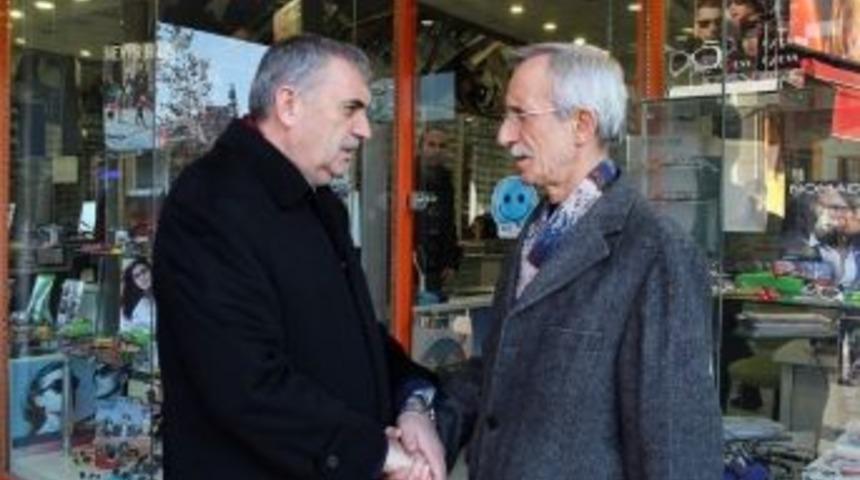 Vali B&uuml;y&uuml;k, Başkan To&ccedil;oğlu Ve Sesob Başkanı Hasan Alişan Esnaf İle Bir Araya Gelerek Talep Ve &Ouml;nerileri Dinledi