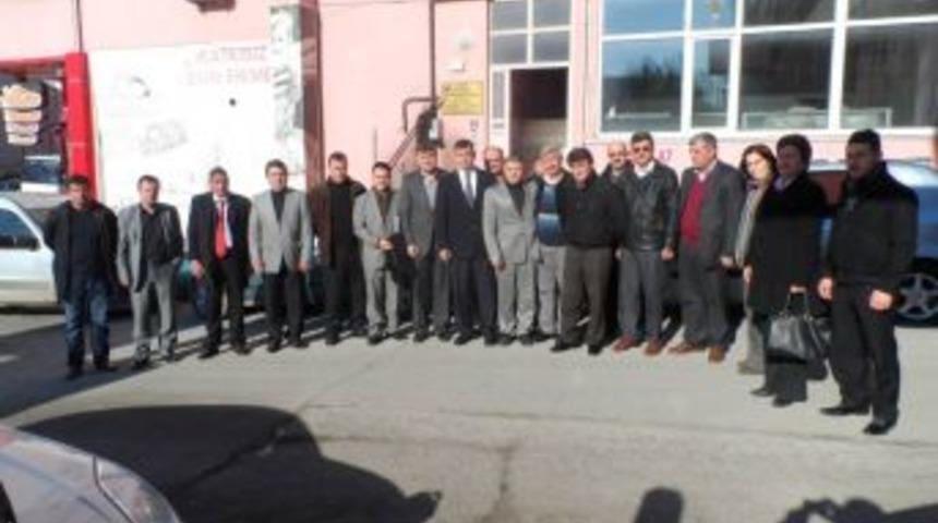 Ak Parti Y&ouml;netim kurulu odaları ziyaret etti