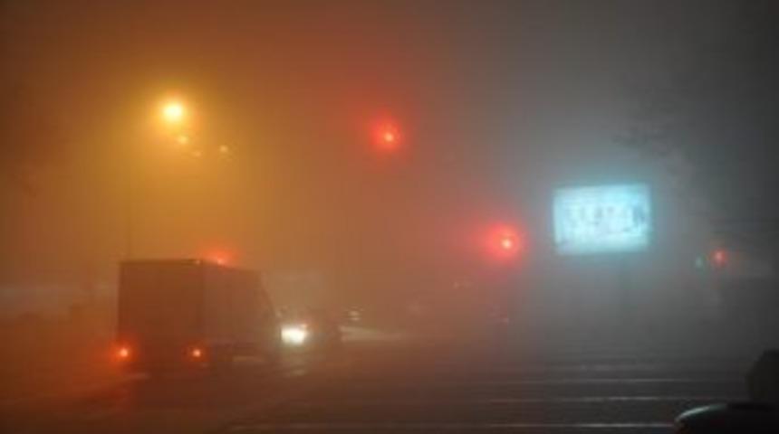 Balıkesir'de Sis Hayatı Olumsuz Etkiledi