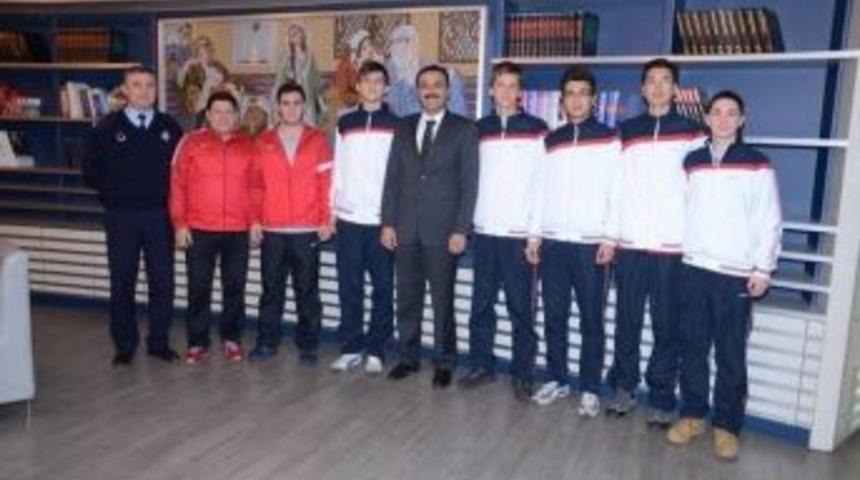 Yıldız Basketbol Takımı Başkan Bayram&rsquo;ı Ziyaret Etti