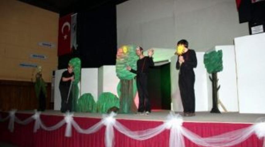 &Ccedil;ine Belediyesi&rsquo;nden Miniklere Tiyatro Jesti