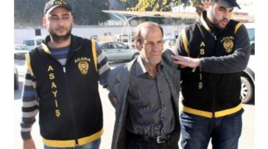 Camiden Ayakkabı &Ccedil;alan Hırsız Yakalandı