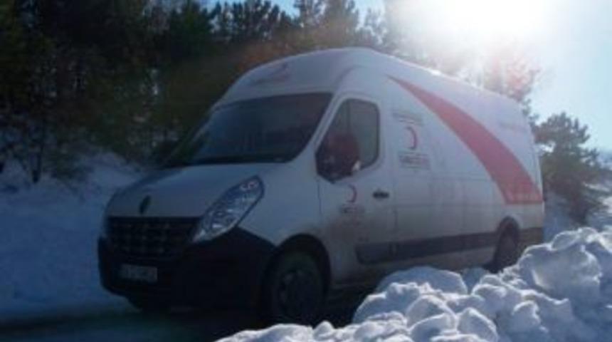 Kur&rsquo;an-ı Kerim Dışında Herşeyin K&uuml;le D&ouml;nd&uuml;ğ&uuml; Ev Halkına T&uuml;rk Kızılay&rsquo;ı Yardım Etti