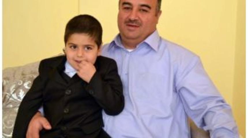 (&ouml;zel Haber) Hollanda'da &Ccedil;ocukları Elinden Alınmak İstenen Baba T&uuml;rkiye'ye Geldi