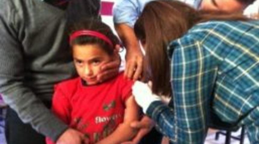 Siirtli &Ouml;ğrencilere Kızamık Aşısı