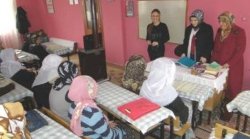 Kadın &Ccedil;ift&ccedil;ilere Eğitim Verildi