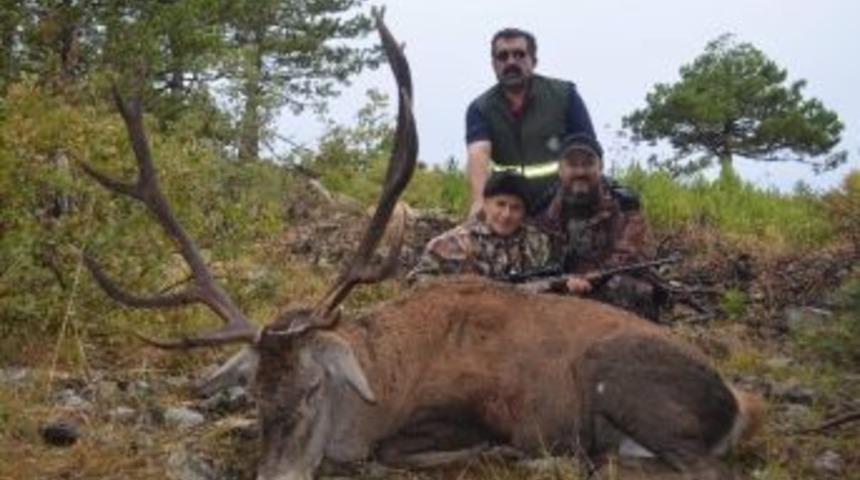 Yabancılar Vuruyor, K&ouml;yl&uuml; Kazanıyor