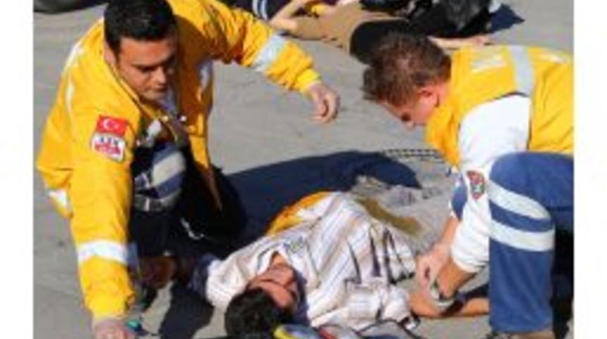 Karı Koca Kavgasıyla Paramedik Tatbikatı Yapıldı