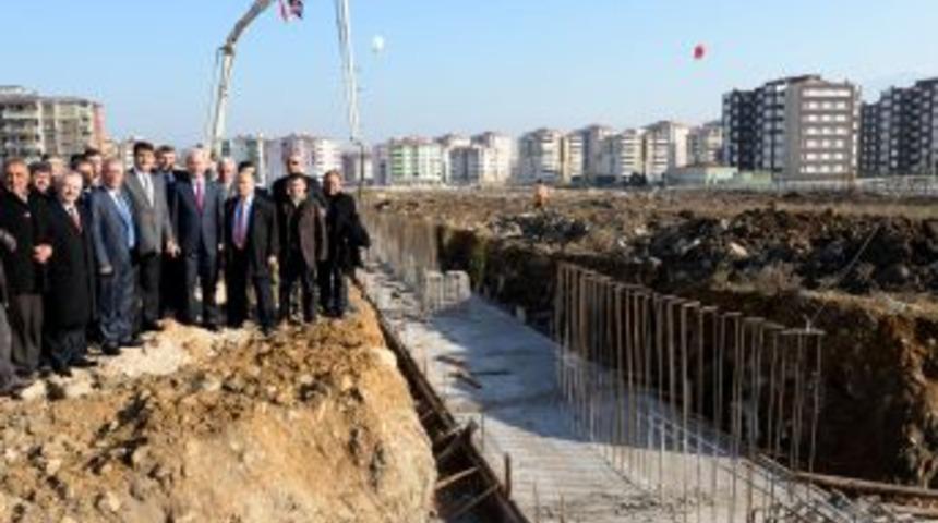 3,5 Milyon TL'lik Kapalı Pazar Yerinin Temeli Atıldı