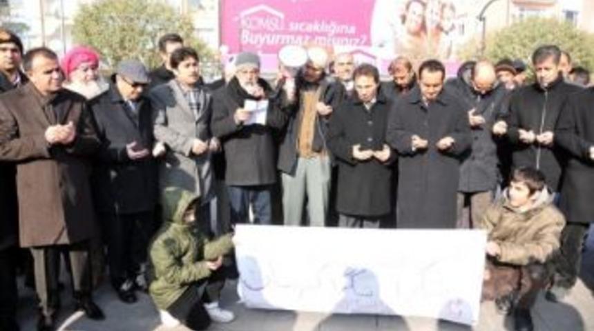 Karaman&rsquo;dan Suriye'ye 5 Tır Dolusu Yardım