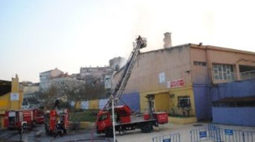 G&uuml;reş Salonunda Yangın Paniği