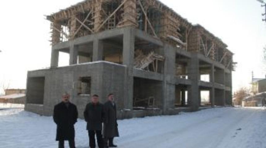 Varto&rsquo;da Yapılan Cami İnşaatı Yardım Bekliyor