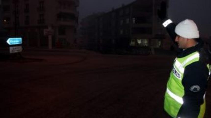 Kırşehir Ve B&ouml;lgesi Yoğun Sis Altında