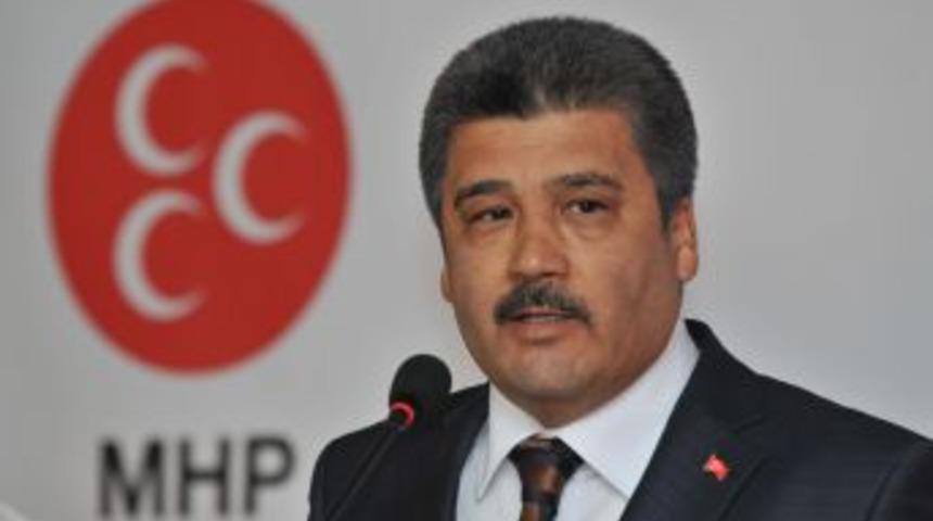 Eski Emniyet Genel M&uuml;d&uuml;r&uuml; &Ccedil;elik: Polis H&uuml;k&uuml;mete Bilgi Veremez