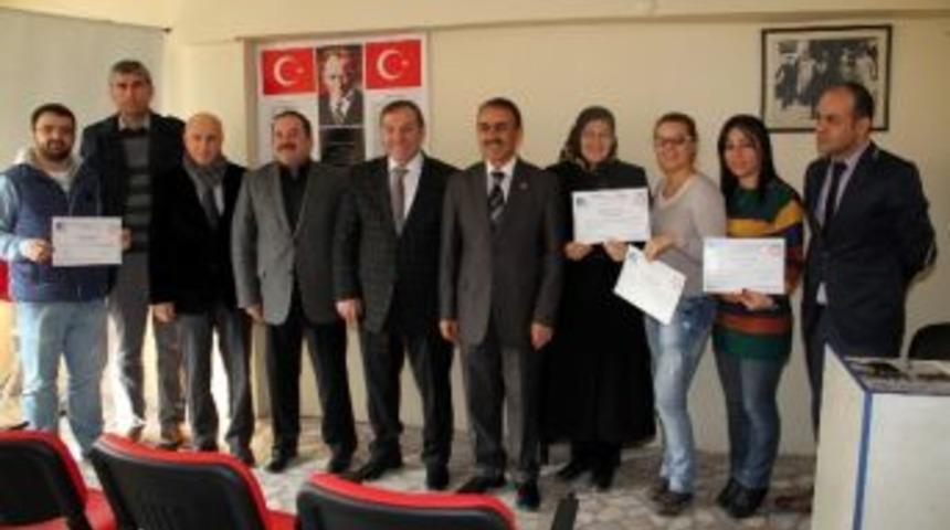 Esnaflar Derneği&rsquo;nde Sertifika Heyecanı